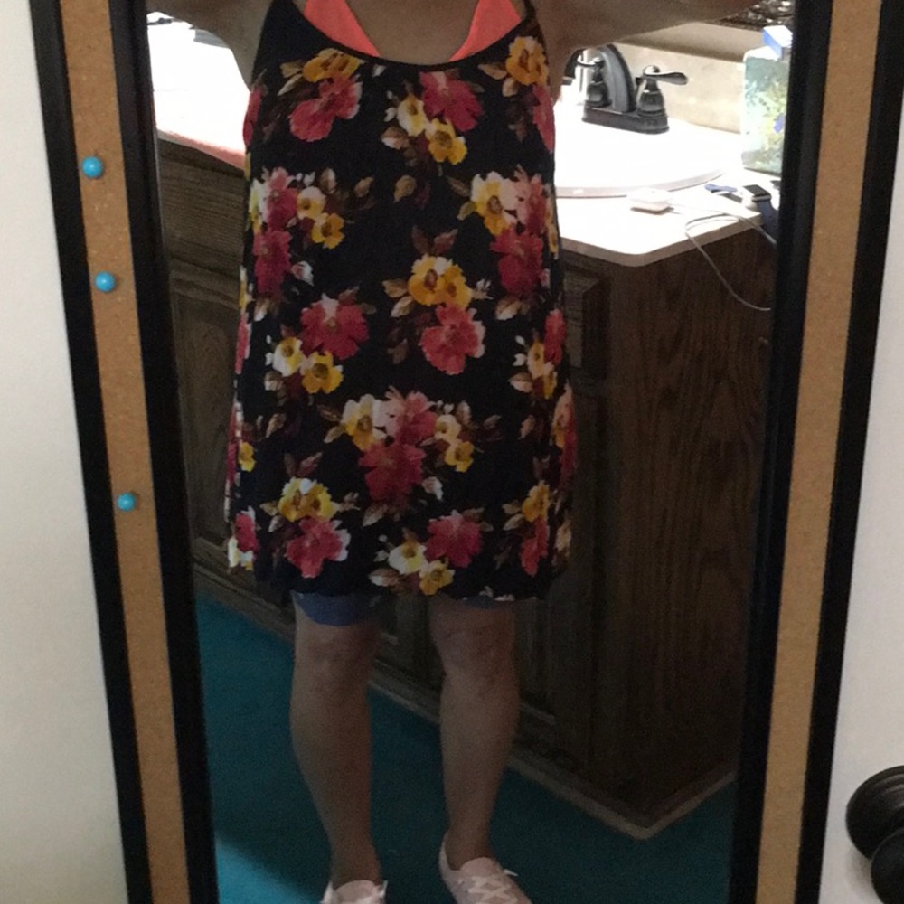 Tank top - Picture 5 of 6